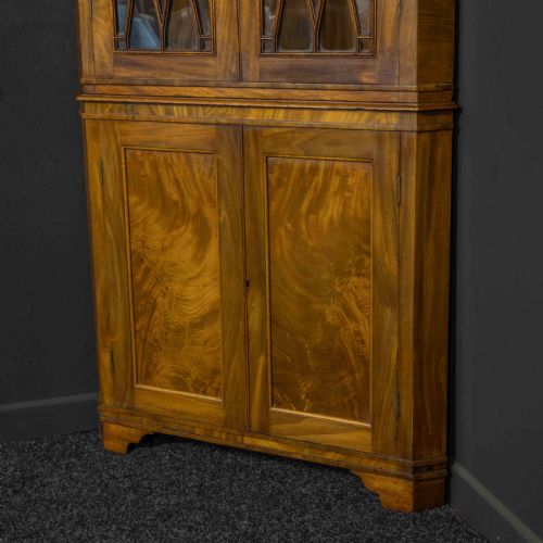 EARLY 19TH CENTURY MAHOGANY DOUBLE CORNER CUPBOARD - ADDITIONAL PHOTO 6