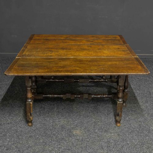 EARLY 18TH CENTURY OAK DOUBLE GATELEG TABLE - ADDITIONAL PHOTO 3