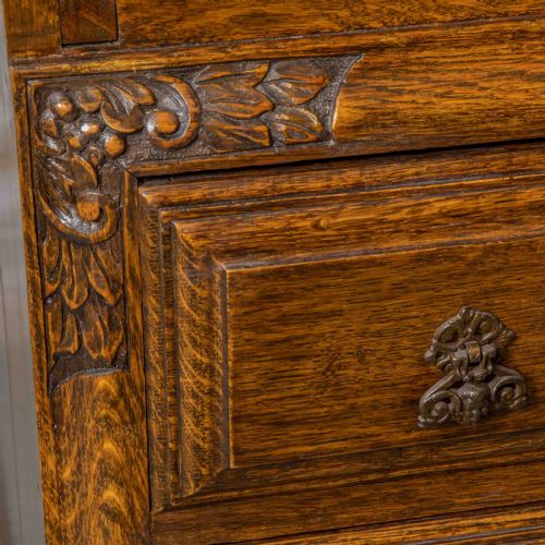 EARLY 20TH CENTURY OAK WRITING BUREAU - ADDITIONAL PHOTO 2