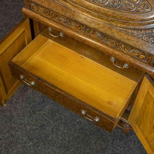 EARLY 20TH CENTURY CARVED OAK BUREAU - ADDITIONAL PHOTO 10