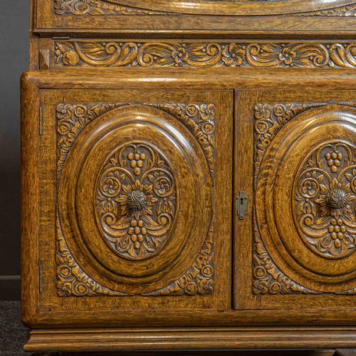 EARLY 20TH CENTURY CARVED OAK BUREAU - ADDITIONAL PHOTO 11