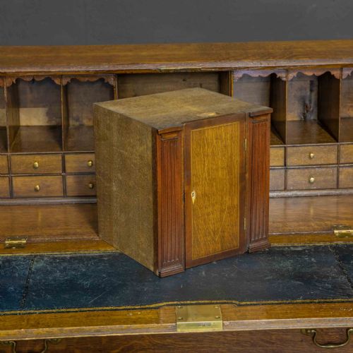 GEORGIAN OAK BUREAU - ADDITIONAL PHOTO 8