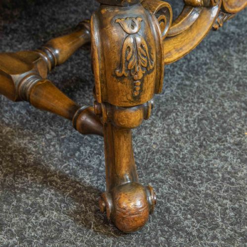 WILLIAM AND MARY STYLE WALNUT SOFA - ADDITIONAL PHOTO 11