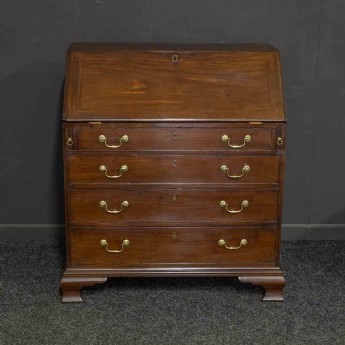 GEORGIAN MAHOGANY BUREAU - ADDITIONAL PHOTO 1