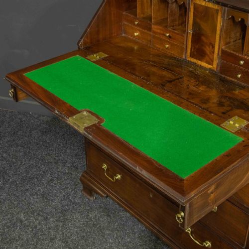 GEORGIAN MAHOGANY BUREAU - ADDITIONAL PHOTO 5