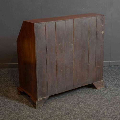 GEORGIAN MAHOGANY BUREAU - ADDITIONAL PHOTO 12