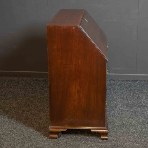 GEORGIAN MAHOGANY BUREAU - ADDITIONAL PHOTO 13