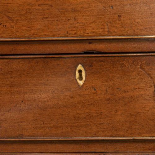 GEORGIAN MAHOGANY BUREAU - ADDITIONAL PHOTO 16
