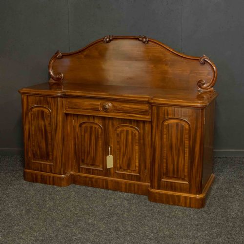 VICTORIAN MAHOGANY DRESSER - ADDITIONAL PHOTO 2