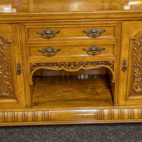 VICTORIAN POLLARD OAK SIDEBOARD - ADDITIONAL PHOTO 6