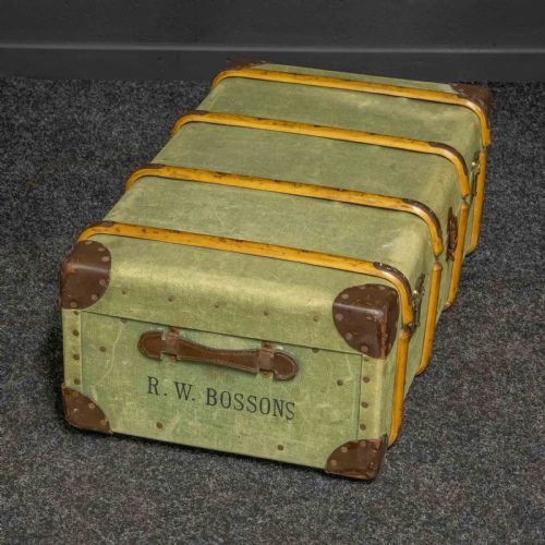 FAMOUS FAMILY TRUNK - ADDITIONAL PHOTO 6