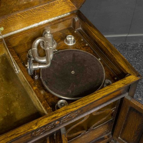GILBERT GRAMOPHONE - ADDITIONAL PHOTO 4