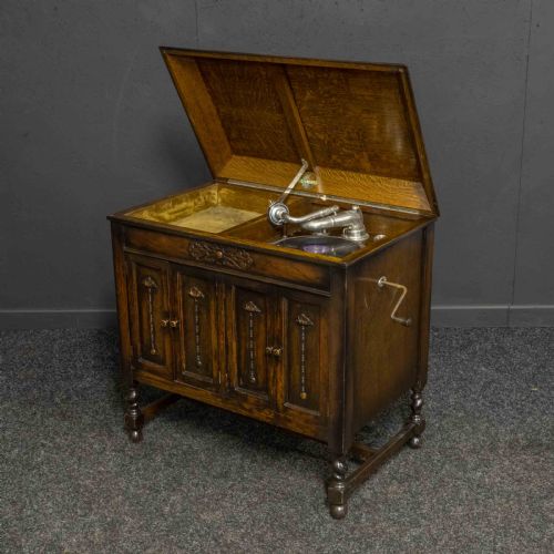 GILBERT GRAMOPHONE - ADDITIONAL PHOTO 7