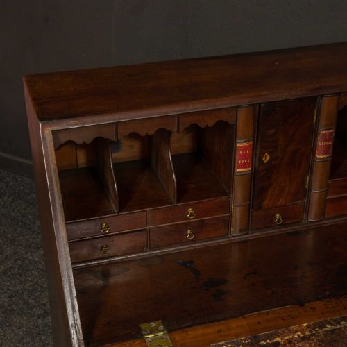 GEORGIAN MAHOGANY BUREAU - ADDITIONAL PHOTO 8