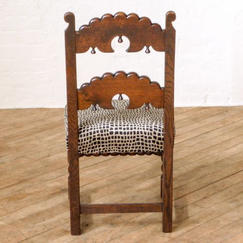 SET OF SIX DERBYSHIRE STYLE OAK CHAIRS - ADDITIONAL PHOTO 1