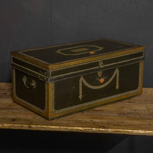 EARLY 19TH CENTURY COACHING TRUNK - ADDITIONAL PHOTO 7