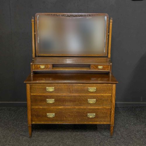 OAK DRESSING TABLE - ADDITIONAL PHOTO 1