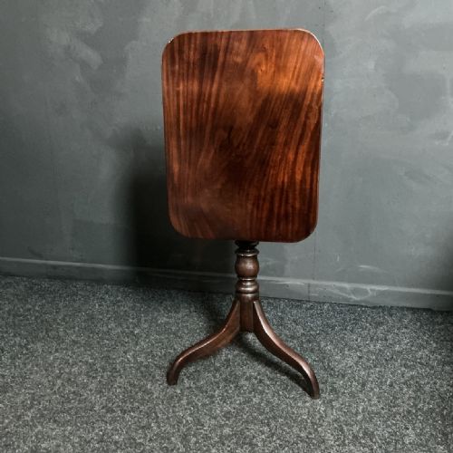GEORGIAN TRIPOD TABLE - ADDITIONAL PHOTO 2