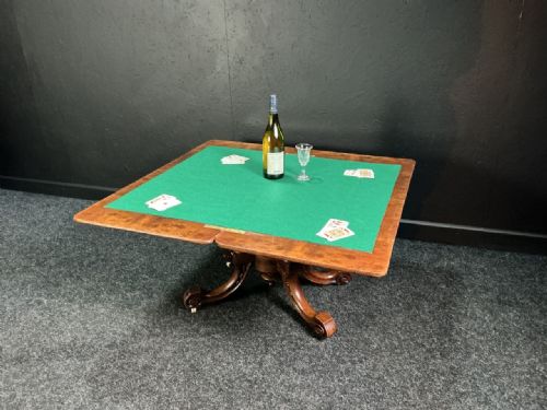 VICTORIAN COFFEEGAMES TABLE - ADDITIONAL PHOTO 3