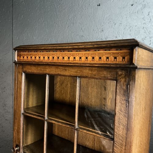 ANTIQUE OAK BOOKCASE - ADDITIONAL PHOTO 2