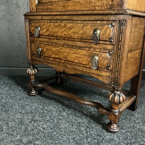 ANTIQUE OAK BOOKCASE - ADDITIONAL PHOTO 4