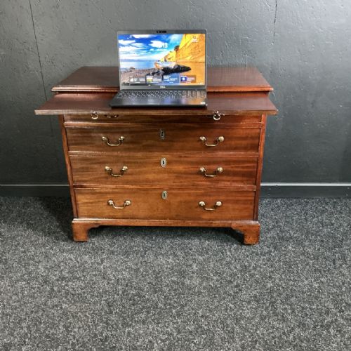 GEORGIAN MAHOGANY CHEST - ADDITIONAL PHOTO 6