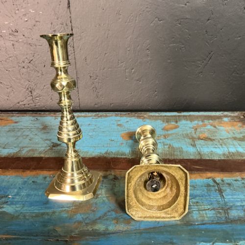 PAIR OF VICTORIAN BRASS CANDLESTICKS - ADDITIONAL PHOTO 2