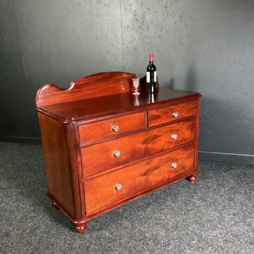VICTORIAN MAHOGANY CHEST - ADDITIONAL PHOTO 1