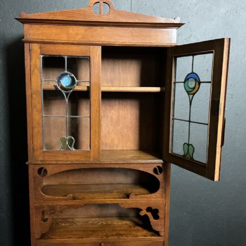 ARTS AND CRAFTS OAK BOOKCASE - ADDITIONAL PHOTO 1