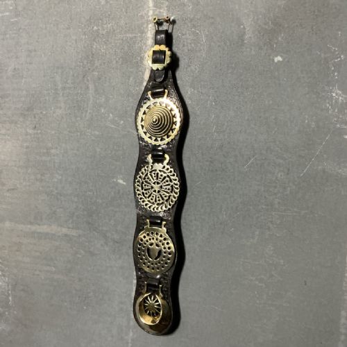 VICTORIAN HORSE BRASS MARTINGALE