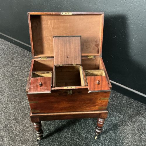 GEORGIAN MAHOGANY CELLARETTE - ADDITIONAL PHOTO 1