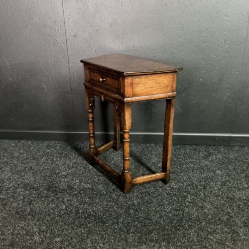 OAK SIDE TABLE - ADDITIONAL PHOTO 6
