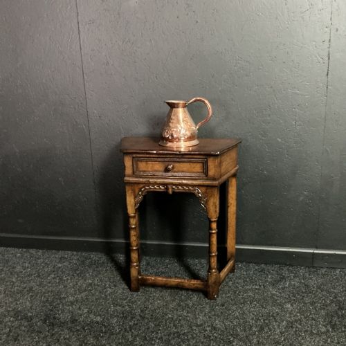 OAK SIDE TABLE - ADDITIONAL PHOTO 1