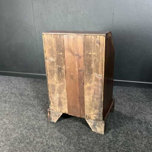 QUEEN ANNE WALNUT BUREAU - ADDITIONAL PHOTO 7