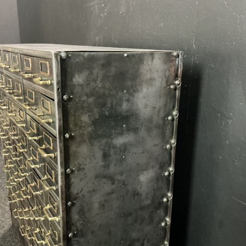 ANTIQUE INDUSTRIAL BANK OF DRAWERS - ADDITIONAL PHOTO 4