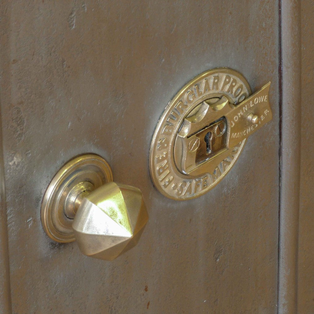 Victorian Steel Safe View VI