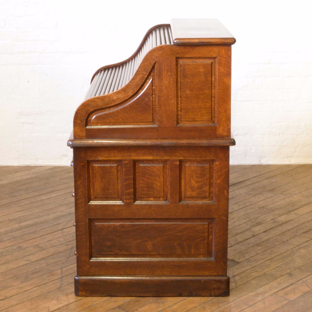 Small Roll Top Desk View XVIII