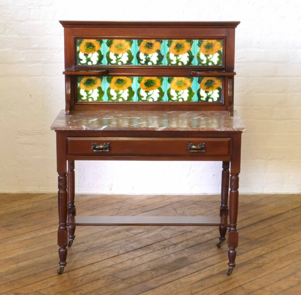 Victorian Mahogany Washstand
