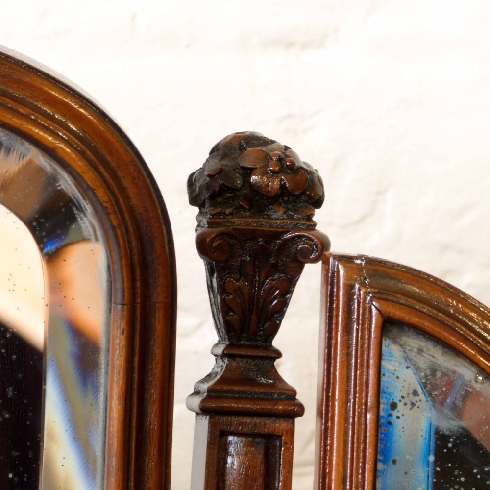 Queen Anne Style Walnut Dressing Table View X