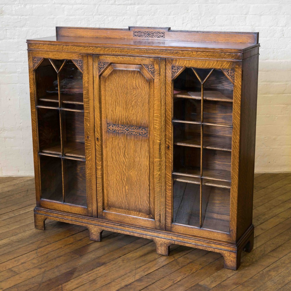 Oak Bookcase View XV