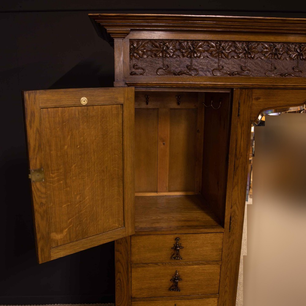 Art Nouveau Oak Wardrobe View XIII