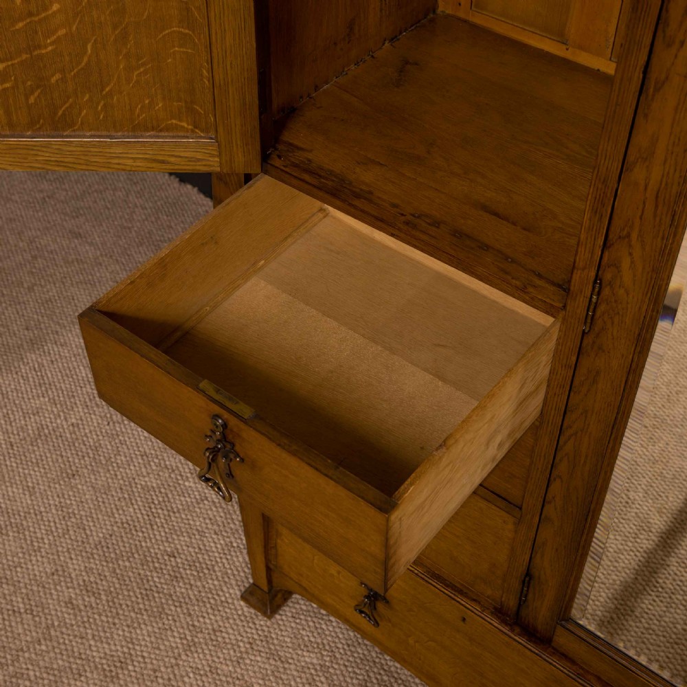 Art Nouveau Oak Wardrobe View XVII