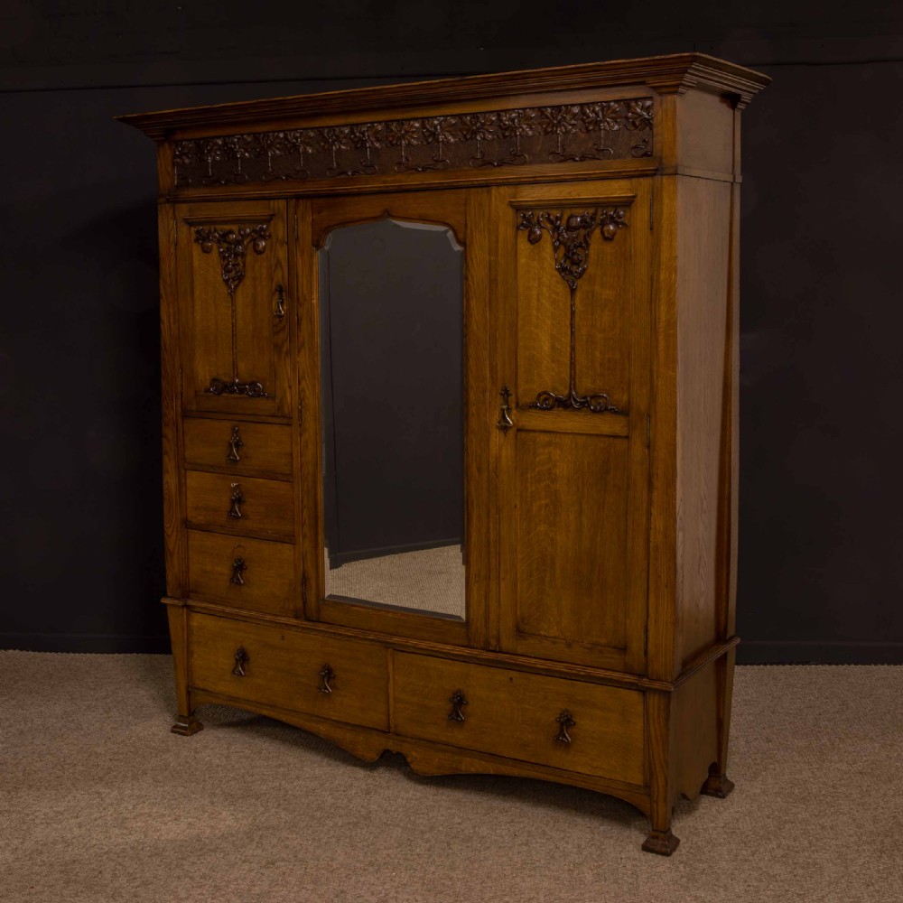 Art Nouveau Oak Wardrobe View XXIV
