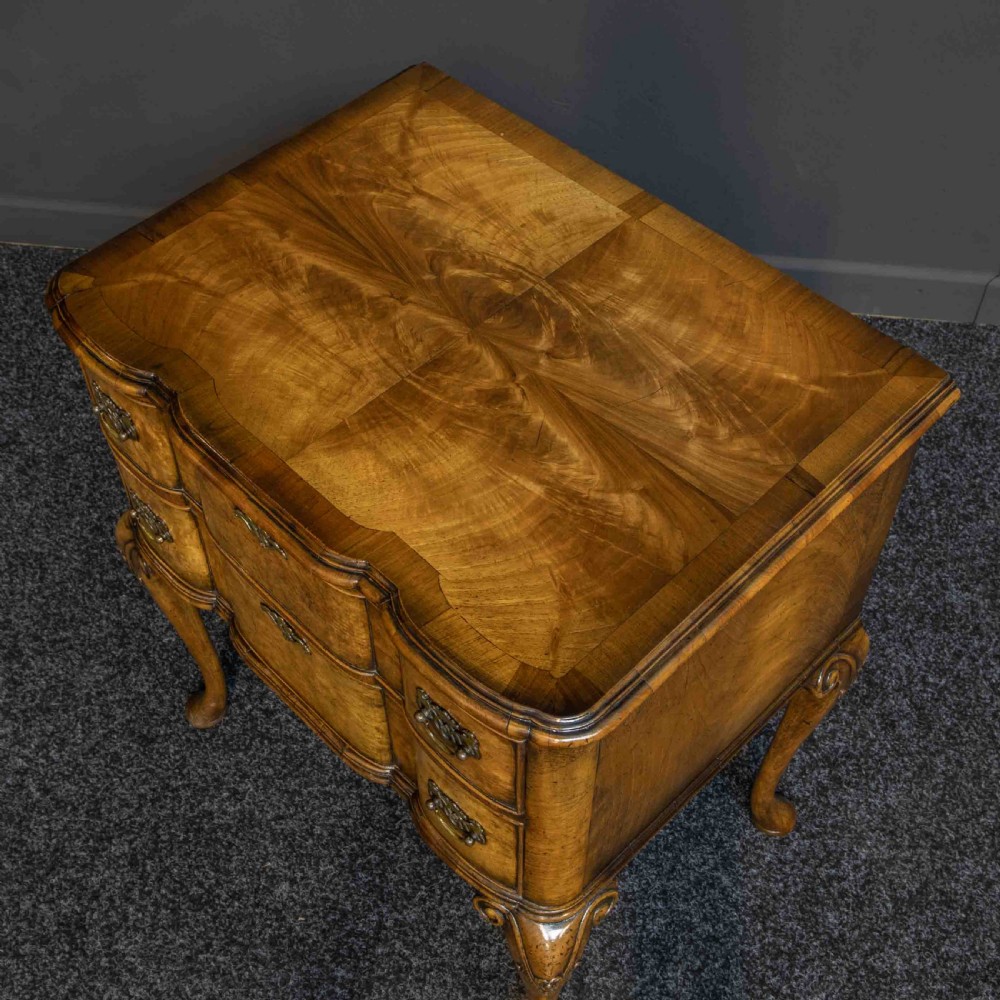 Walnut Dressing Table View VII