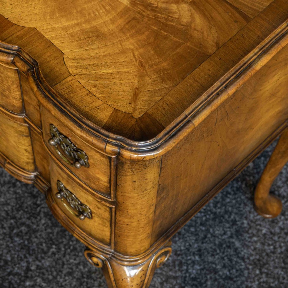 Walnut Dressing Table View VIII