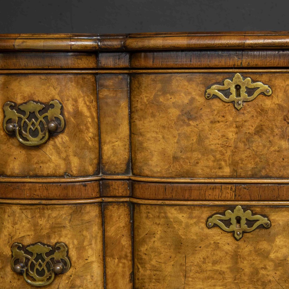 Walnut Dressing Table View XIV