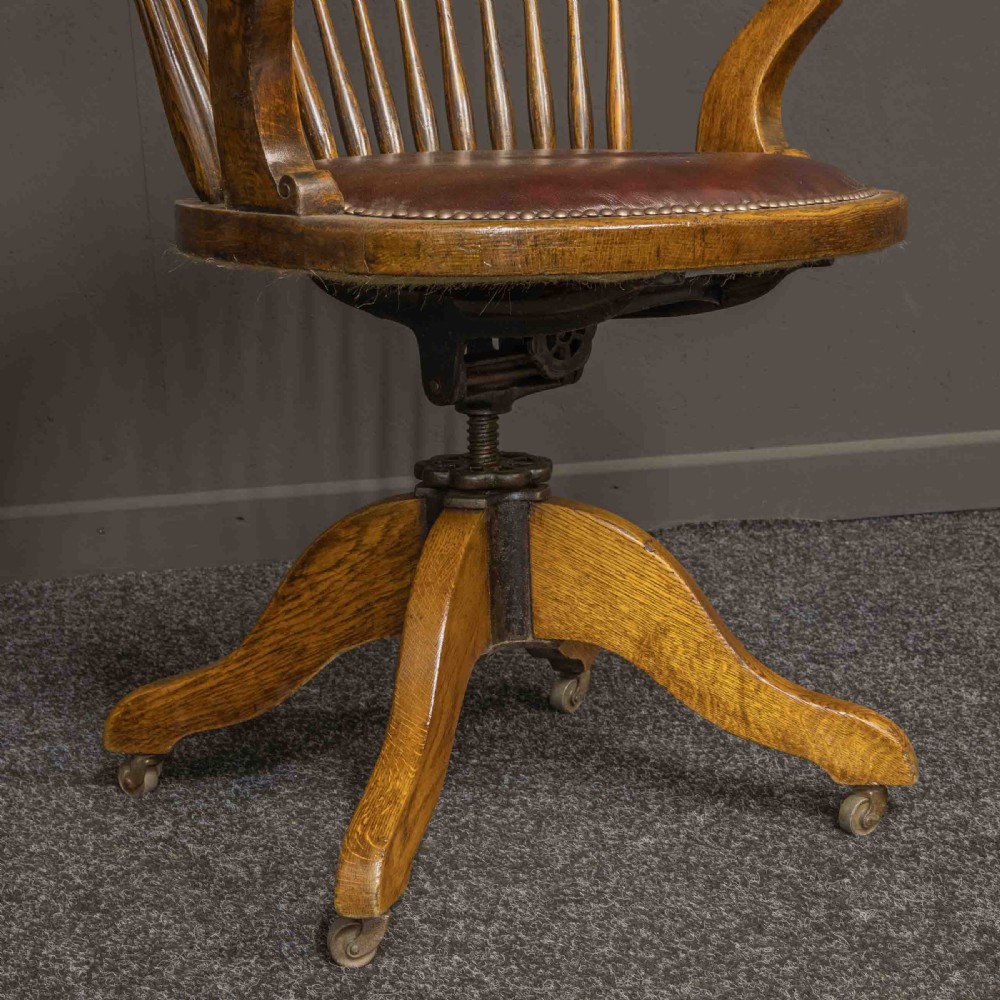 Oak Swivel Chair View VIII