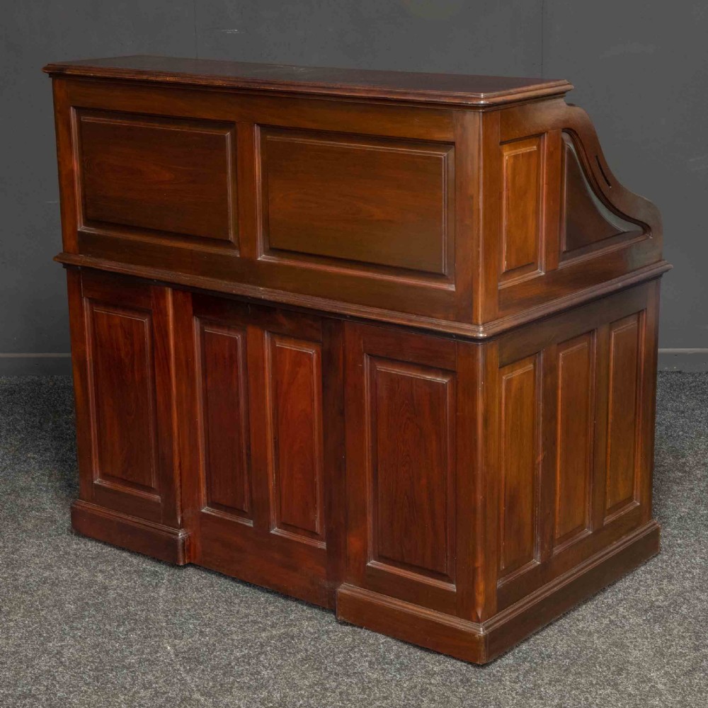 Early 20th Century Mahogany Desk View X