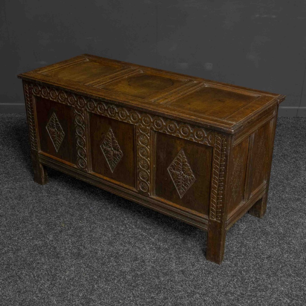 Early Oak Kist View IV