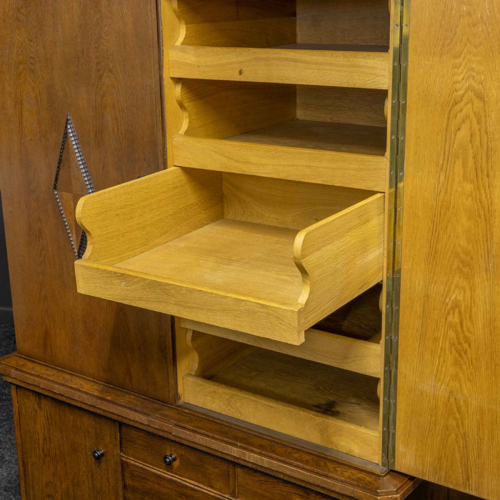 German Oak Press View IV